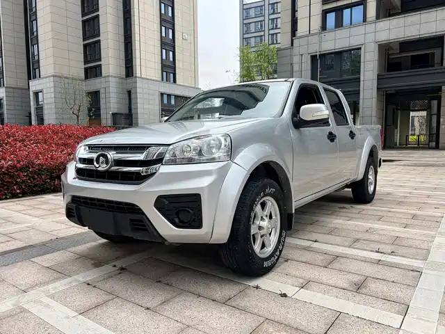 Great Wall Wing Jun 5 Fengjun 5 2021 2.0t Diesel Two-Wheel Drive Elite Large Double-Row National Vi Gw4d20m