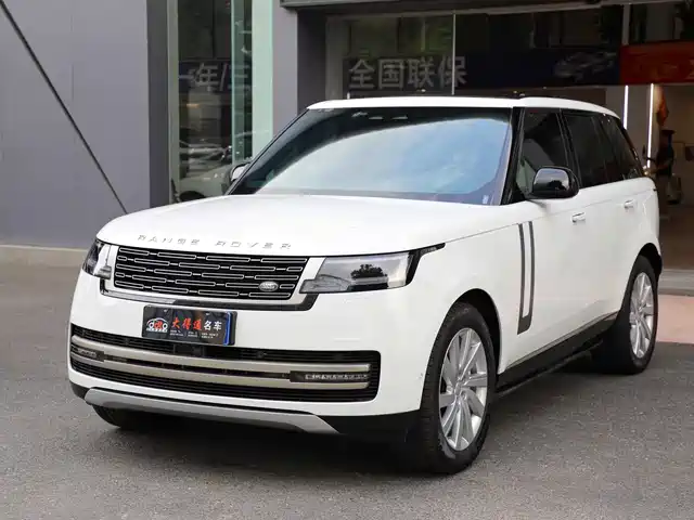 Land Rover Range Rover Range Rover 2023 3.0 L6 360ps Grand Edition