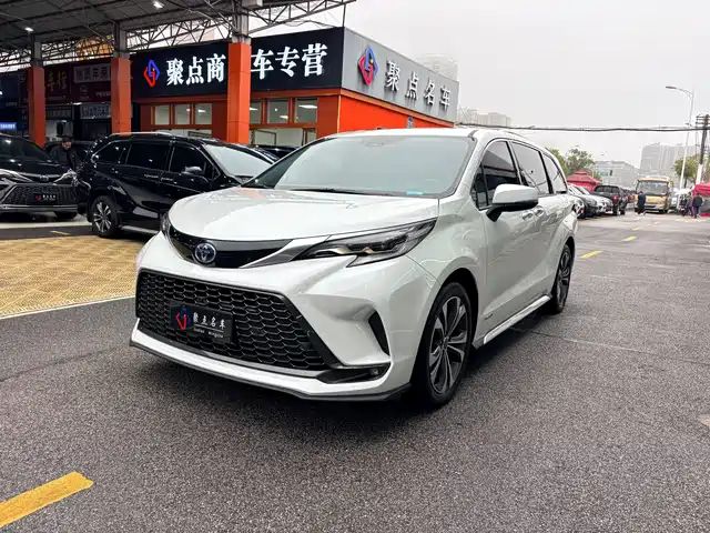 Toyota Gravia Grevia 2024 2.5l Hybrid Premium Plus Edition