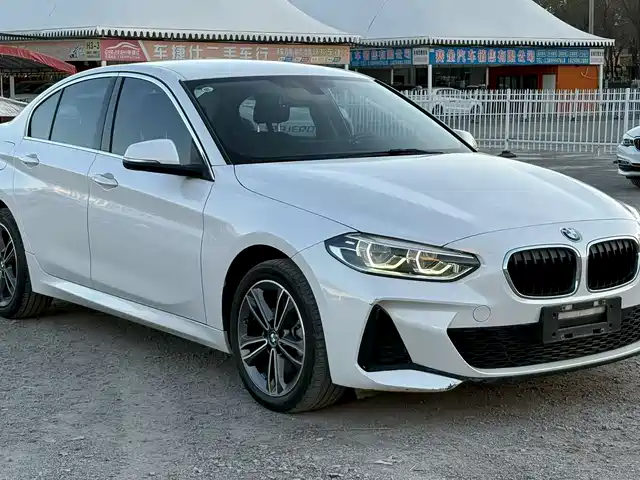 Bmw Bmw 1 Series Bmw 1 Series 2023 120i M Sports Night Edition