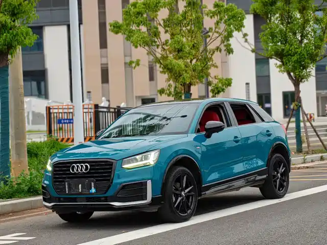 Audi Audi Q2l Audi Q2l 2020 35 Tfsi Aggressive And Dynamic Model — фото