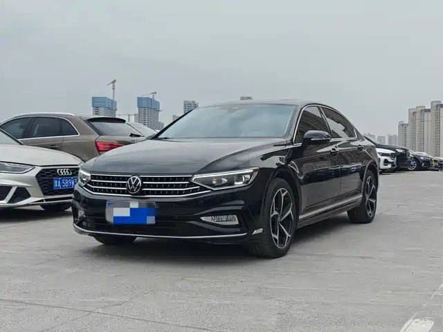 Volkswagen Magotan Magotan 2025 Model Facelift Public Model 330tsi Dsg Luxury Model — фото