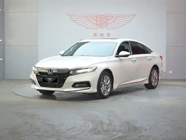 Honda Accord Accord 2018 260turbo Deluxe Edition National Vi — фото