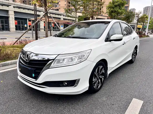 Honda Lingpai Lingpai 2016 1.8l Cvt Comfort Edition — фото