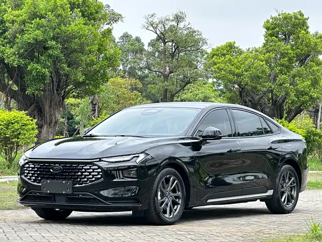 Ford Mondeo Mondeo 2025 2.0t Ecoboost Luxury — фото
