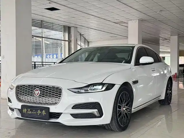 Jaguar Jaguar Xel Jaguar Xel 2020 2.0t 250ps Se Technology Elegant Edition — фото