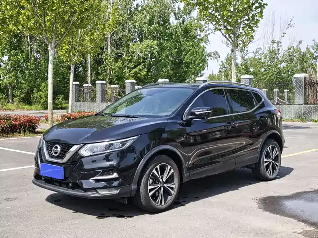 Nissan Qashqai Qashqai 2022 2.0l Cvt Xv Prem Deluxe Edition — фото