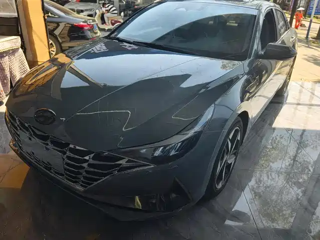 Hyundai Elantra Elantra 2021 1.5l Cvt Lux Premium Edition