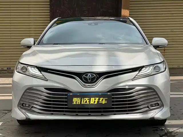 Toyota Camry Camry 2018 2.5g Deluxe Edition — фото