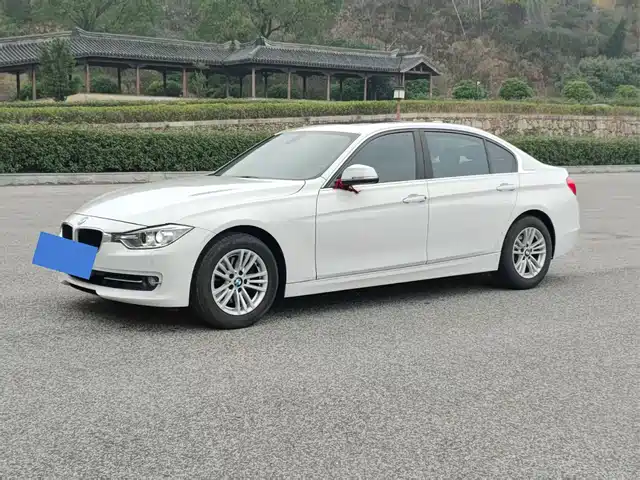 Bmw Bmw 3 Series Bmw 3 Series 2013 320li Fashion Model — фото