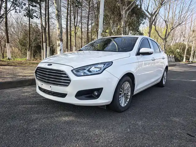 Ford Forrest Forex 2017 Happy Edition 1.5l Automatic Fashion Type