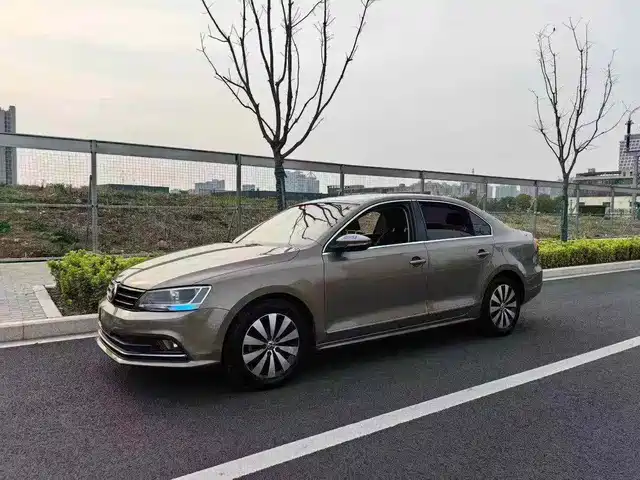 Volkswagen Sagitar Sagitar 2018 180tsi Dsg Premium Edition