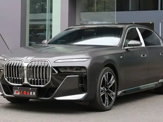Bmw Bmw 7 Series Bmw 7 Series 2023 740li Exclusive M Sports Package — фото