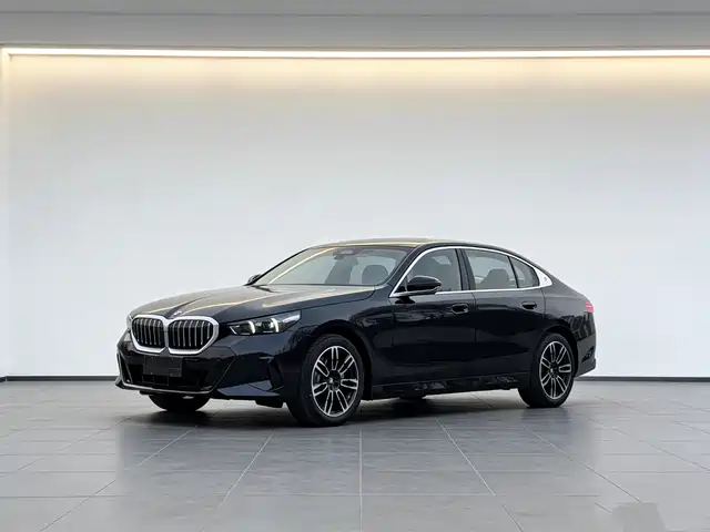 Bmw Bmw 5 Series Bmw 5 Series 2026 530li Leading M Sports Package — фото