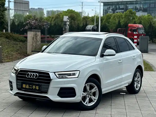 Audi Audi Q3 Audi Q3 2018 30th Anniversary Model 30 Tfsi Fashion Model — фото
