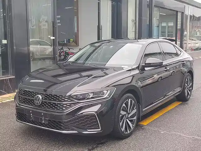 Volkswagen Passat Passat 2022 330tsi Starry Sky Elite Edition — фото