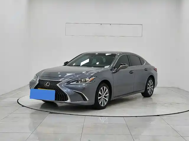 Lexus Lexus Es Lexus Es 2020 200 Deluxe Edition — фото