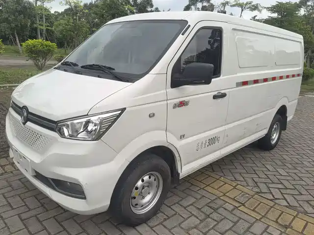 Dongfeng Yufeng Yufeng EM26 Yufeng Em26 2023 High-End Version 41.86kwh Catl — фото