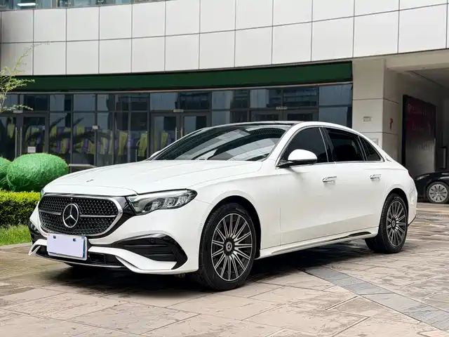 Mercedes-Benz Mercedes-Benz E-Class Mercedes-Benz E300l/2.0t/24 Models/Modified, Fashionable And Sporty — фото