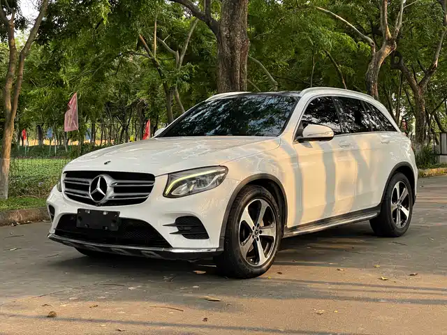 Mercedes-Benz Mercedes-Benz Glc Mercedes-Benz Glc 2018 Glc 260 4matic Luxury Model — фото