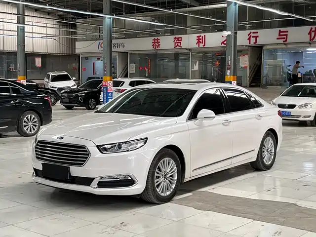 Ford Taurus Taurus 2017 Ecoboost 245 Fashion Model — фото