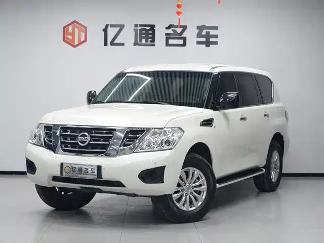 Nissan Patrol Patrol 2018 4.0l Linkedin Model — фото