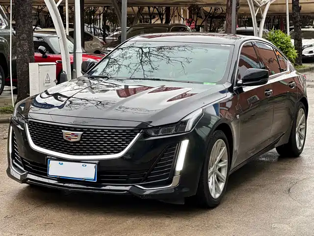 Cadillac Cadillac Ct5 Cadillac Ct5 2021 28t Fashion Model — фото