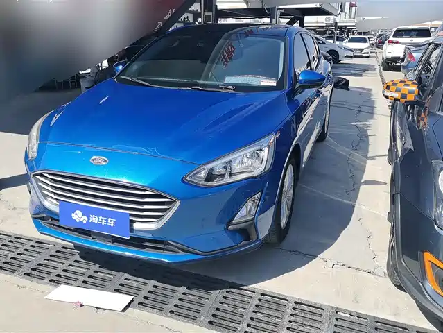 Ford Fox Focus 2019 Sedan Ecoboost 180 Automatic Neochaedge