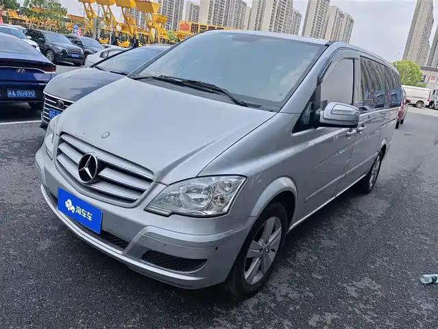 Mercedes-Benz Viano Viano 2013 3.0l Comfort Edition — фото