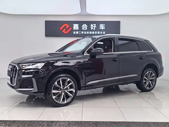 Audi Audi Q7 Audi Q7 2023 55 Tfsi Quattro S Line Sports