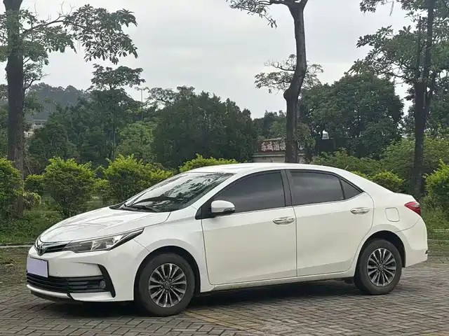 Toyota Corolla Corolla 2017 Facelift 1.2t S-Cvt Gl