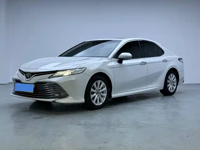 Toyota Camry Camry 2019 2.0g Deluxe Edition National V — фото