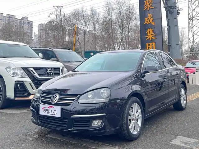 Volkswagen Sagitar Sagitar 2011 1.4tsi Automatic Luxury Model — фото