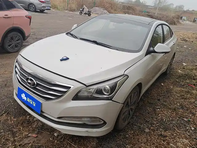 Hyundai Famous Pictures Famous Picture 2014 1.8l Automatic Premium Dlx — фото