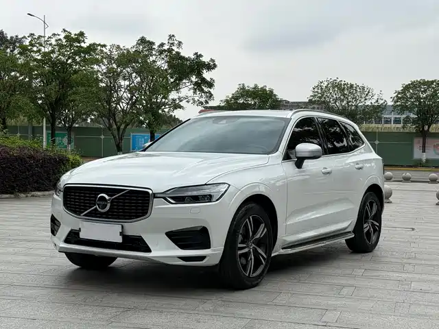 Volvo Volvo Xc60 Volvo Xc60 2018 T5 Four-Wheel Drive Zhiya Sports Edition