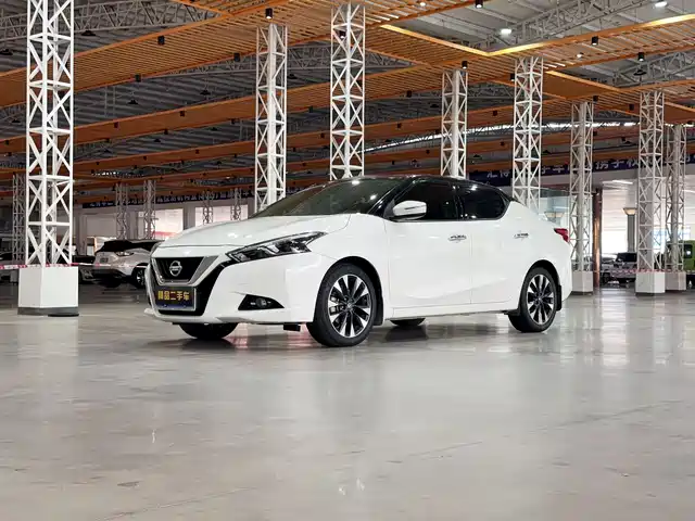 Nissan Bluebird Blue Bird 2016 1.6l Cvt Smart Edition — фото