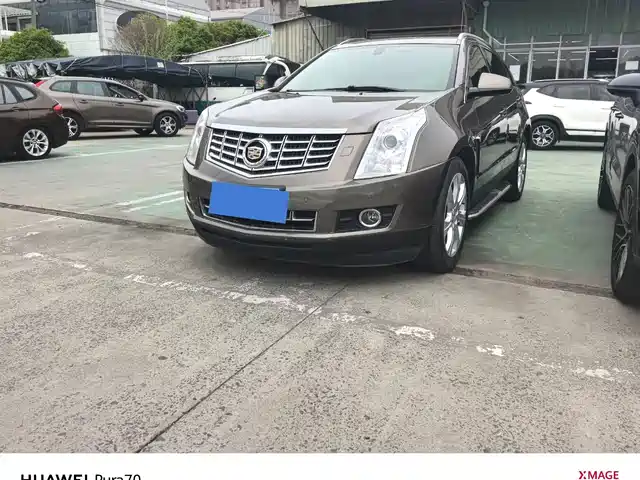 Cadillac Cadillac Srx Cadillac Srx 2013 3.0l Leading Model — фото