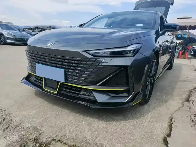 Chang'An Changan Uni-V Changan Uni-V 2023 1.5t Sports Version