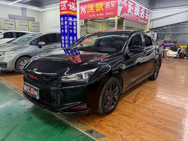 Dongfeng Fengshen Yixuan Yixuan 2021 230t Automatic Shadow Chasing Knight Version