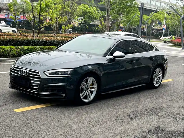 Audi Audi A5 (Imported) Audi A5 Imported 2019 Sportback 45 Tfsi Fashionable Model — фото