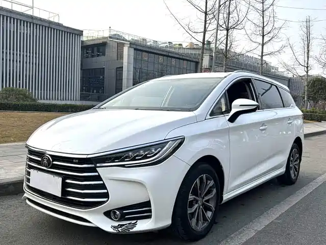 Byd Song Max Song Max 2019 1.5t Automatic Smart Connected Ruiyi Sunroof Type 7 Seats National Vi — фото