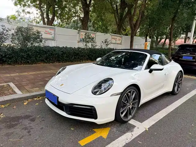 Porsche Porsche 911 Porsche 911 2022 Targa 4 3.0t