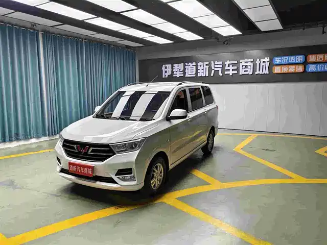 Wuling Motors Wuling Hongguang Wuling Hongguang 2018 1.5l S Standard L2b