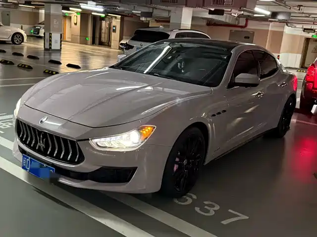 Maserati Ghibli Ghibli 2018 3.0t Standard Edition — фото