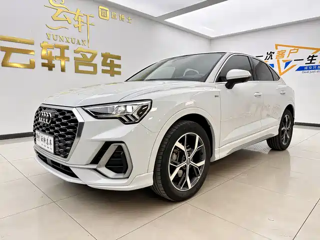 Audi Audi Q3 Sportback Audi Q3 Sportback 2020 40 Tfsi Fashion — фото