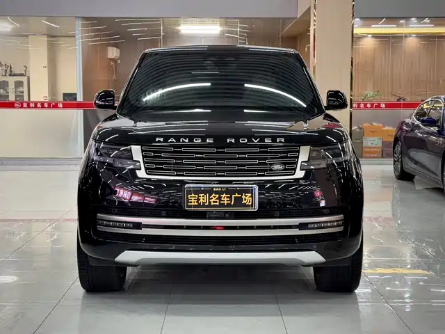 Land Rover Range Rover Range Rover 2024 3.0 L6 400ps Extended Edition, Seven Seats — фото