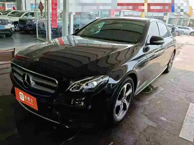 Mercedes-Benz Mercedes-Benz E-Class Mercedes-Benz E-Class 2019 E 300 L Sports Luxury — фото
