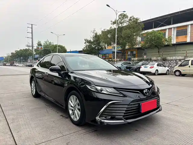 Toyota Camry Camry 2021 2.0g Deluxe Edition — фото