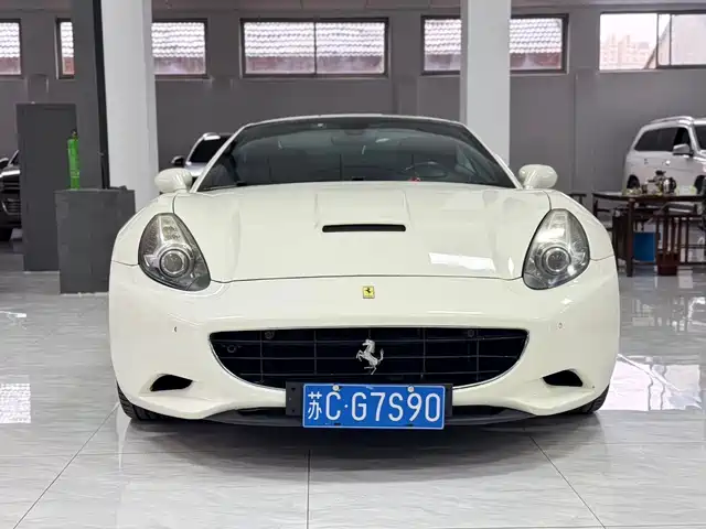 Ferrari California T California T 2012 4.3l Standard Model