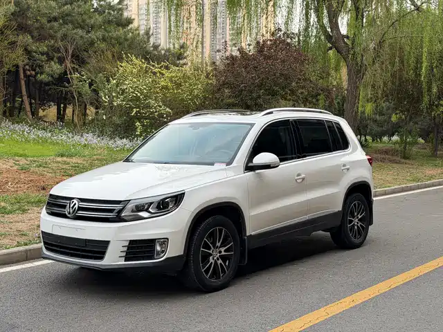 Volkswagen Tiguan Tiguan 2015 1.8tsi Automatic Two-Wheel Drive Luxury Model — фото